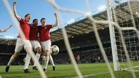 英超冠军悬念揭晓！阿森纳以76.14%超高概率领跑，曼城紧随其后14.11%，红军意外跌至第四，谁能问鼎巅峰？