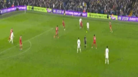 “内幕曝光：马赛队冲突导火索，主帅离任真相”